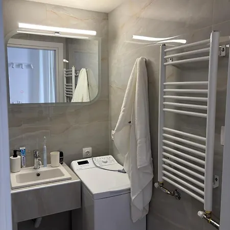 Apartament Artio *